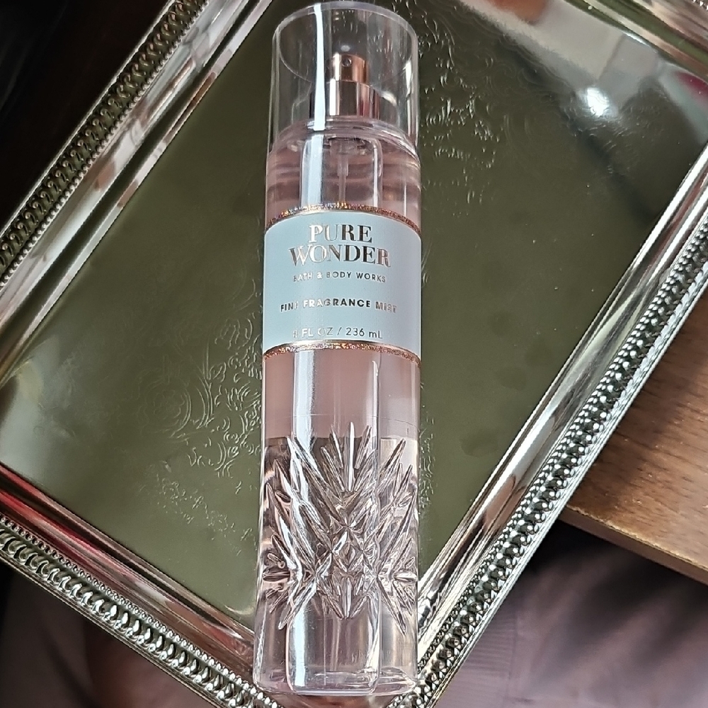 New Bath & Body Works Pure Wonder Fine Fragrance Mist Body Spray - Picture 1 of 3